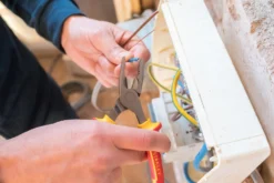 Stanley VDE Combinatietang 160mm 3.4 -Stanley Verkoopwinkel 0 84 000 A1 resized 1500 1500 300 rgb jpg