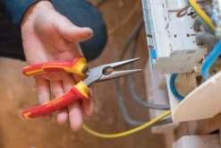 Stanley VDE Telefoontang 160mm -Stanley Verkoopwinkel 0 84 006 A2 resized 1500 1500 300 rgb jpg