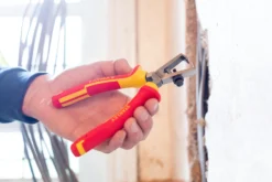 Stanley VDE Striptang 180mm -Stanley Verkoopwinkel 0 84 010 A2 resized 1500 1500 300 rgb jpg