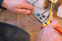 Stanley VDE Striptang 180mm -Stanley Verkoopwinkel 0 84 010 A4 resized 1500 1500 300 rgb jpg