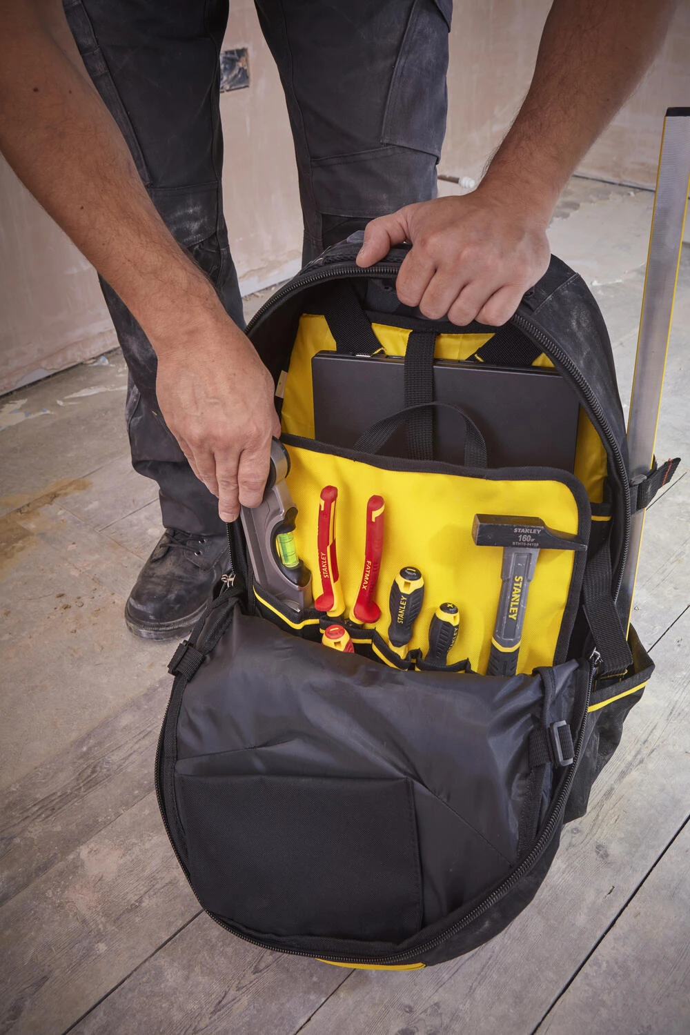 Stanley FatMax Gereedschaps-Rugzak Met Wielen 10 Stanley FatMax Gereedschaps-Rugzak Met Wielen - Afbeelding 10