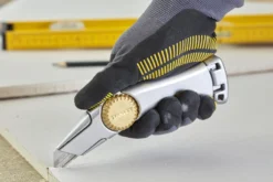 Stanley Vast Mes Titan 7 Stanley Vast Mes Titan -Stanley Verkoopwinkel 2 10 550 A1 resized 1500 1500 300 rgb jpg