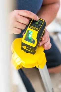 Stanley Fatmax Kruislijnlaser FCL-G Groen -Stanley Verkoopwinkel FMHT77586 1 A3