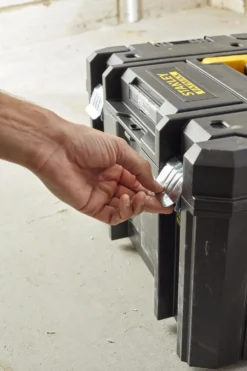 Stanley Tstak Diepe Gereedschapskoffer 25L -Stanley Verkoopwinkel FMST1 71971 A4 resized 1500 1500 300 rgb jpg