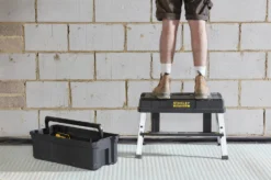 Stanley Gereedschapskoffer Met Trapje -Stanley Verkoopwinkel FMST81083 1 A2 resized 1500 1500 300 rgb jpg