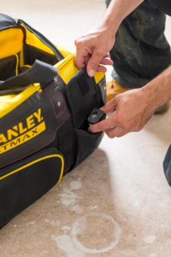 Stanley FatMax Gereedschapstas Met Wielen 67x31x30 24 Stanley FatMax Gereedschapstas Met Wielen 67x31x30 -Stanley Verkoopwinkel FMST82706 1 A12 resized 1500 1500 300 rgb jpg