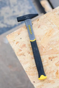 Stanley Bankhamer Glasvezel 200gr Kop 8 Stanley Bankhamer Glasvezel 200gr Kop -Stanley Verkoopwinkel STHT0 51906 A4