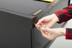 Stanley Hoge Kast 2 Deurs RTA -Stanley Verkoopwinkel STST97957 1 A4 resized 1500 1500 300 rgb jpg